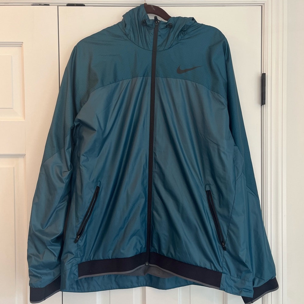 BRAND NEW NIKE DRI FIT JACKET NEVER WORN